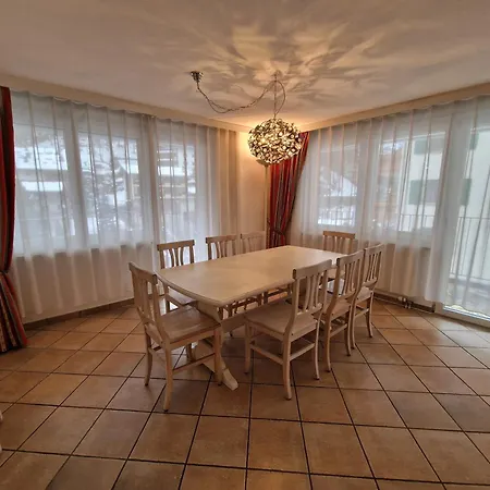 Haus Attila Апартаменты Церматт